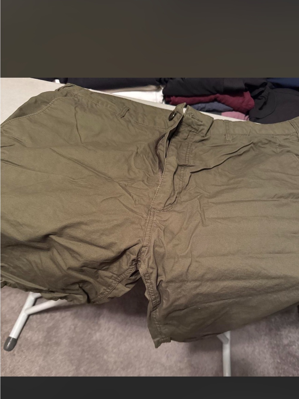 Men's Cargo Shorts in Olive Green - Picture 1 of 3